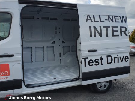 2026 Nissan Interstar - photo 12