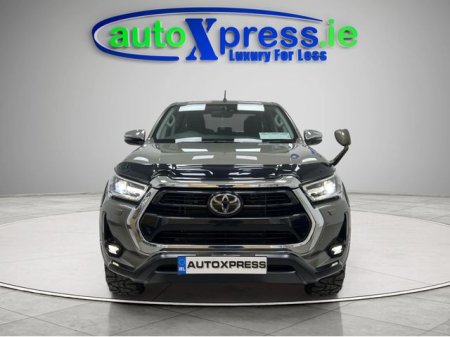 2023 Toyota Hilux - photo 3