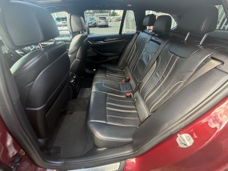 2021 BMW 5-Series - photo 17