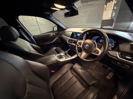 2022 BMW X5 - photo 8