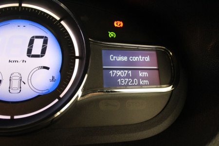 2014 Renault Fluence - photo 23