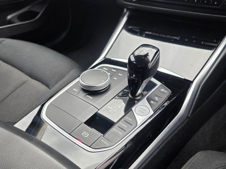 2022 BMW 3-Series - photo 26
