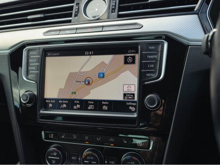 2017 Volkswagen Passat - photo 21
