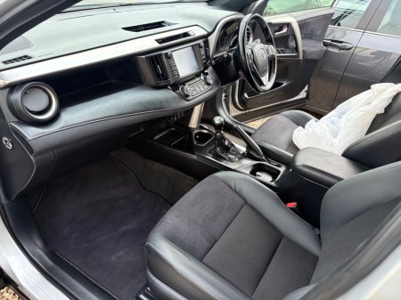 2016 Toyota RAV4 - photo 11