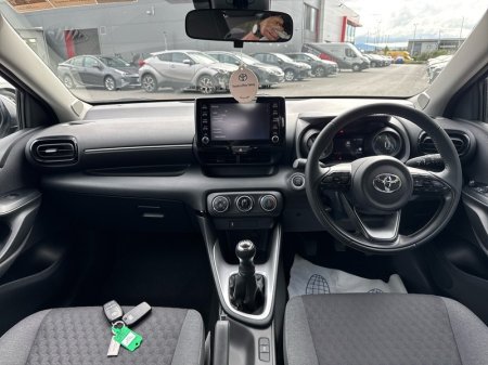 2022 Toyota Yaris - photo 8