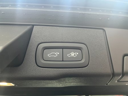 2022 Volvo XC60 - photo 8