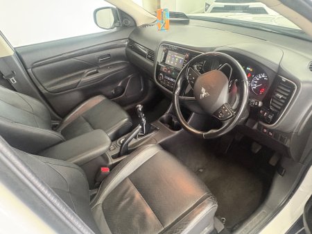 2017 Mitsubishi Outlander - photo 6