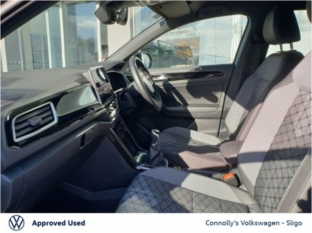 2024 Volkswagen T-Roc - photo 4