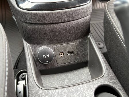 2015 Ford Fiesta - photo 14