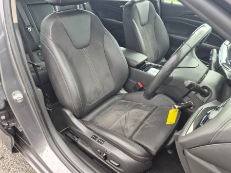 2022 Opel Insignia - photo 18