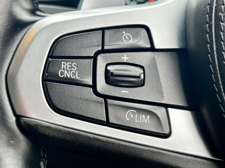 2017 BMW 5-Series - photo 16