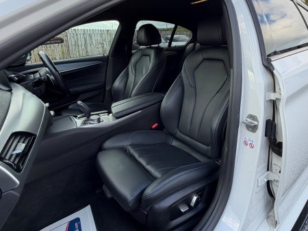 2019 BMW 5-Series - photo 24
