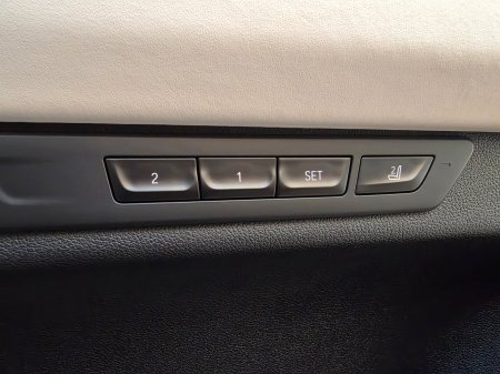 2020 BMW 7-Series - photo 24