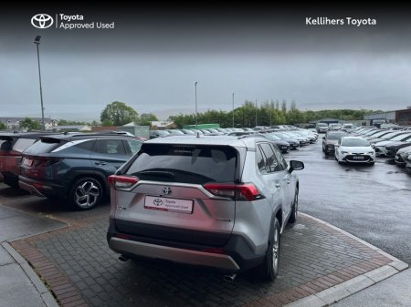 2023 Toyota RAV4 - photo 2