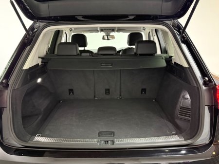 2019 Volkswagen Touareg - photo 14