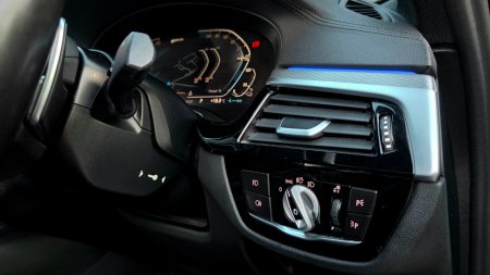 2019 BMW 5-Series - photo 32