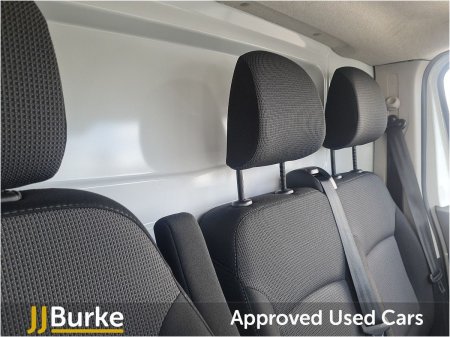 2025 Renault Trafic - photo 18