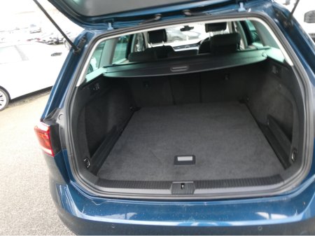 2021 Volkswagen Passat - photo 9
