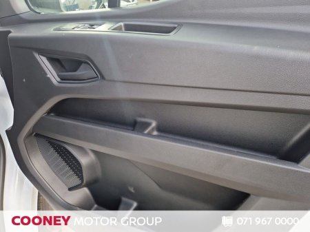 2027 Nissan Interstar - photo 16