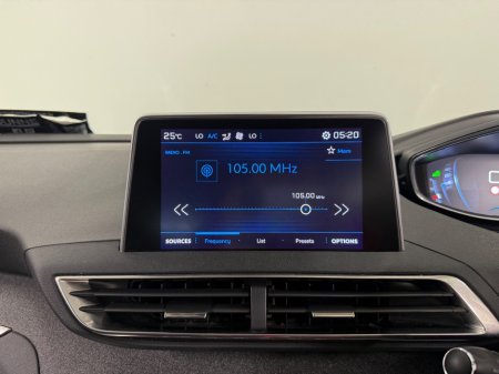 2018 Peugeot 5008 - photo 15