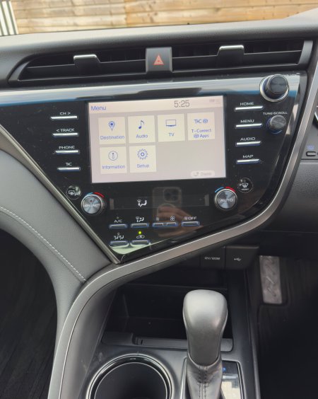 2020 Toyota Camry - photo 12