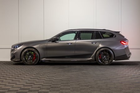 2025 BMW M5 - photo 3