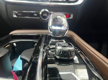 2025 Volvo V60 - photo 12