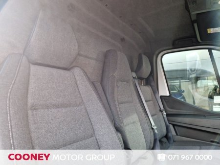 2027 Nissan Interstar - photo 8
