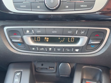 2016 Renault Grand Scenic - photo 24