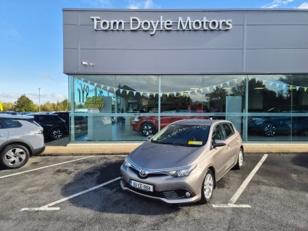 2016 Toyota Auris 1.4 D-4D (90) 5Dr Luna