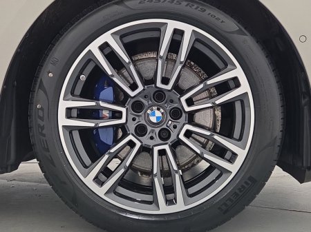 2024 BMW 5-Series - photo 14