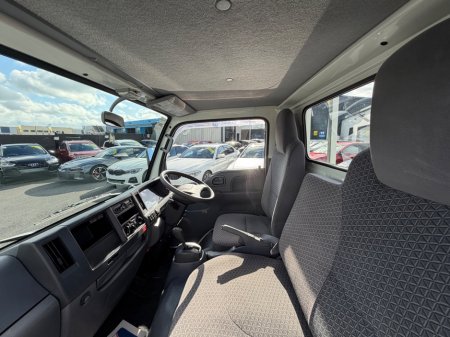 2019 Isuzu NPR - photo 30