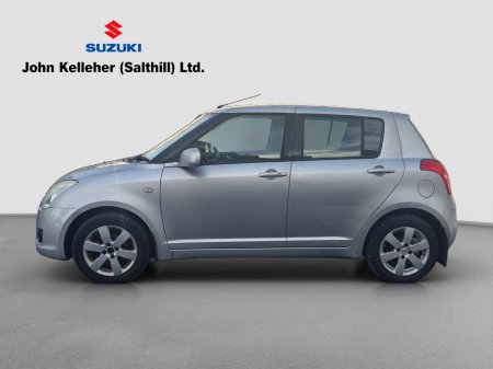 2010 Suzuki Swift - photo 4