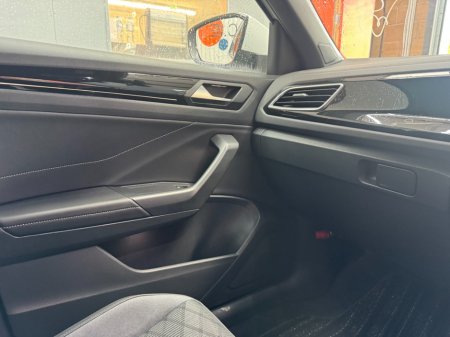 2024 Volkswagen T-Roc - photo 16