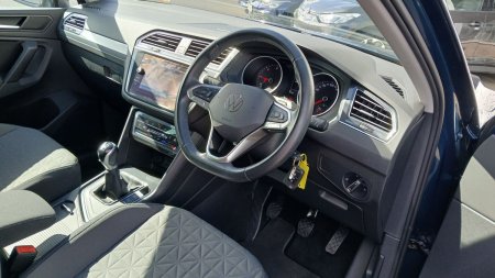 2023 Volkswagen Tiguan - photo 5