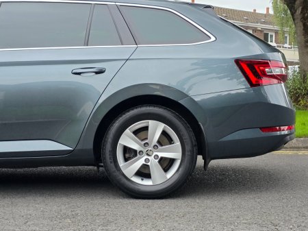 2018 Skoda Superb - photo 17