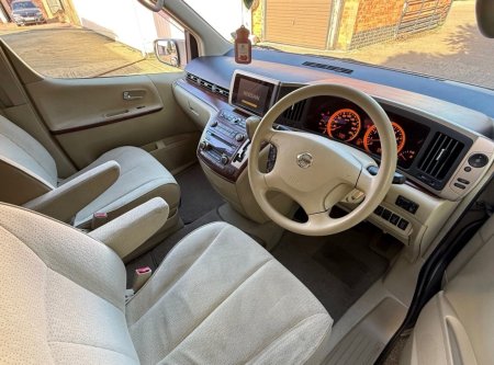 2007 Nissan Elgrand - photo 19
