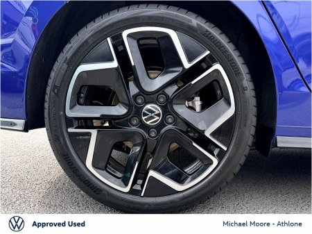 2026 Volkswagen Golf - photo 8