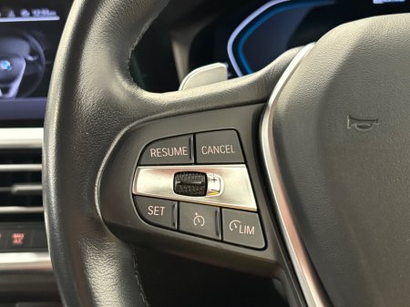 2022 BMW 3-Series - photo 20
