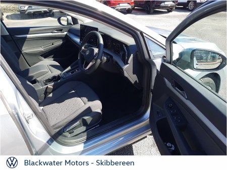 2026 Volkswagen Golf - photo 8