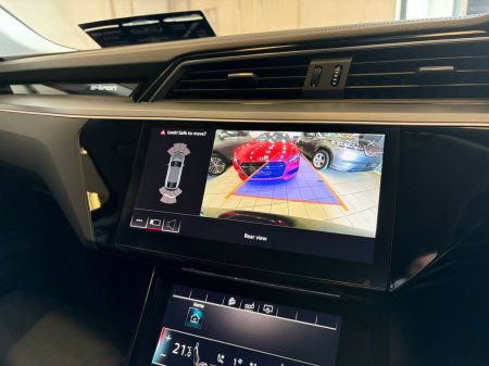 2020 Audi e-tron - photo 24