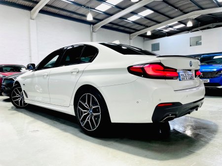 2022 BMW 5-Series - photo 25