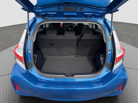 2018 Toyota Aqua - photo 17