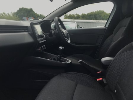 2022 Renault Clio - photo 2