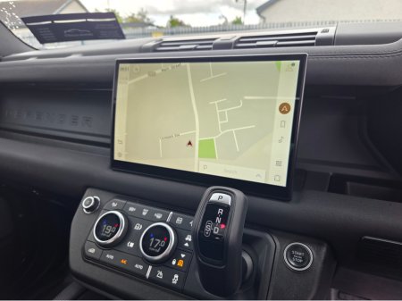 2022 Land Rover Defender - photo 18
