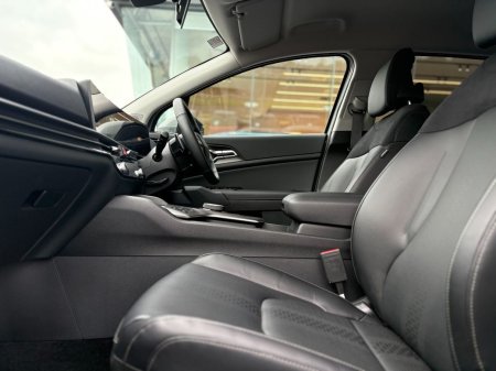 2026 Kia Sportage - photo 2