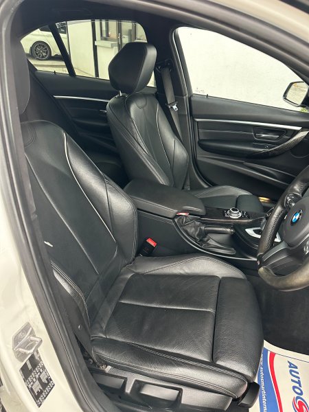 2017 BMW 3-Series - photo 17