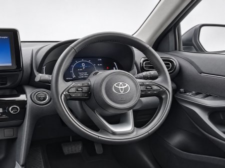 2026 Toyota Yaris Cross - photo 9