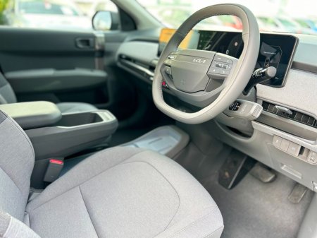 2026 Kia EV3 - photo 2
