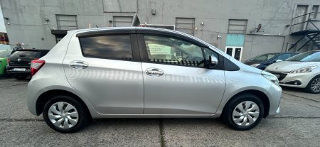 2018 Toyota Vitz - photo 4